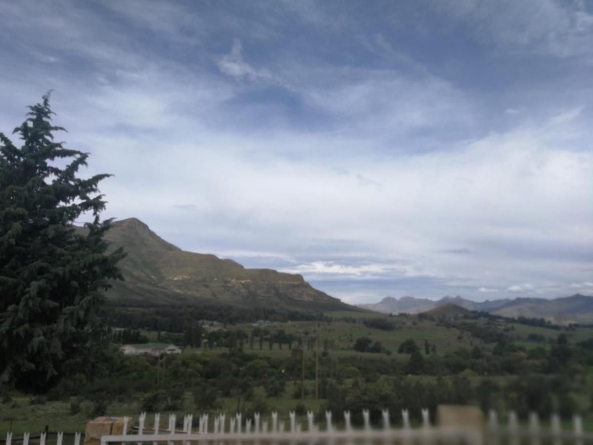 Clarens Cottages Exterior foto
